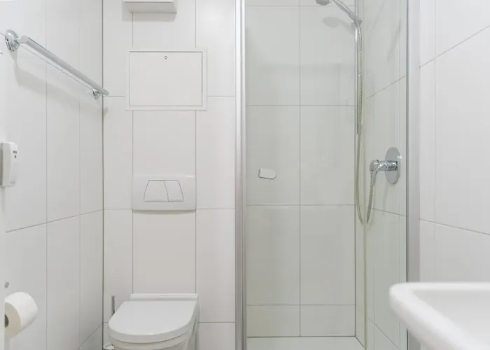 302, Seepark Apartment *